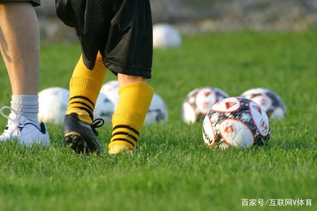 遗憾！阿森纳本赛季欧冠常规时间15场不败，决赛点球大战不敌巴黎